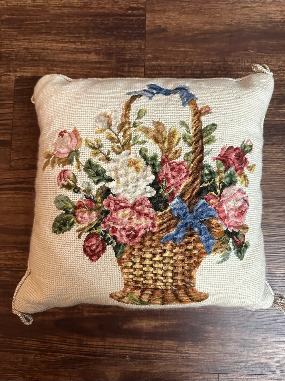 VTG Needlepoint Wool Floral Basket cottagecore Pillow Cream Pink 80’s